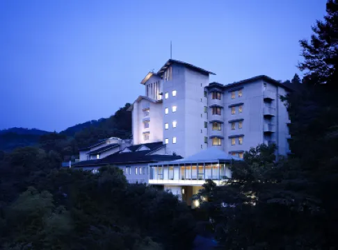 修善寺温泉宙SORA渡月莊金龍旅館 鄰近竹林小徑的酒店