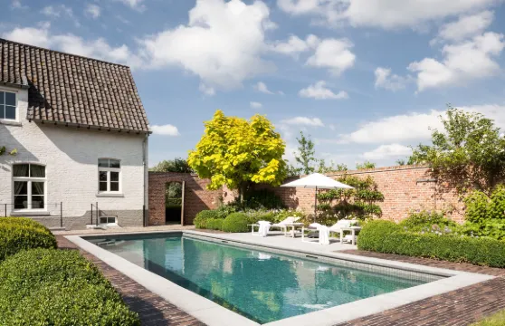 勒威迪家庭旅館