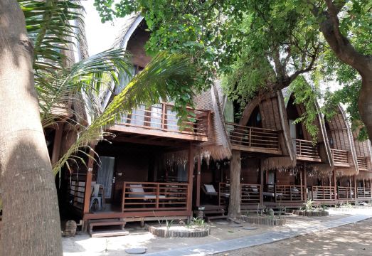 3. 몰라2 리조트 ..