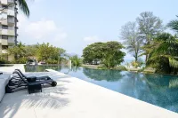 2 Bedrooms Apartment by the Sea Hotels in Batu Ferringhi