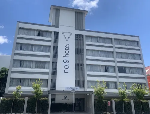 No. 9 Hotel