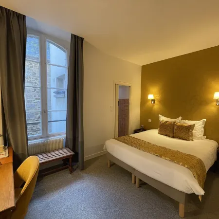 Balzac Hôtel Restaurant Hotels in Fougeres