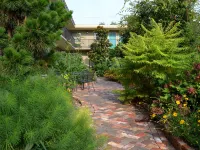 Cascades Inn Hotels in Monroe County