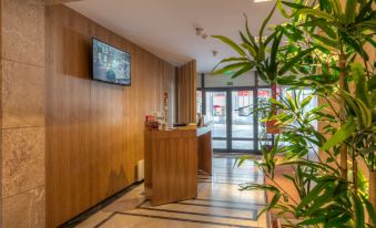 Spot Family Apartments