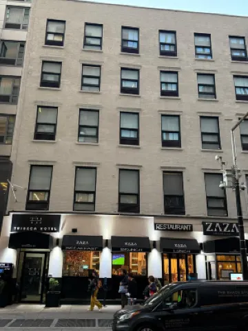 ไทรเบกา โฮเทล ไฟดี โรงแรมใกล้อนุสาวรีย์เทพีเสรีภาพ