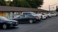 Town'n Country Motor Inn - parking