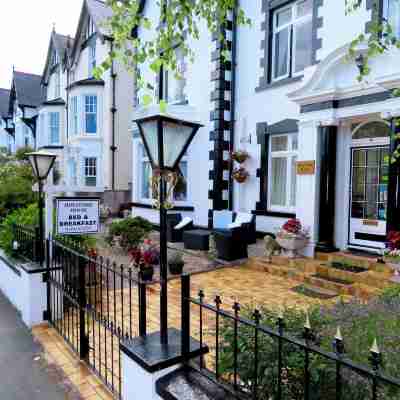 Holcombe House Guest House Hotel Exterior