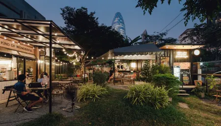 The Yard Bangkok Hostel