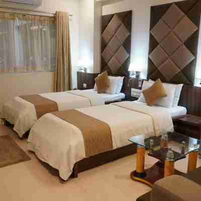 伊維爾格蘭德帕麗斯飯店 Rooms