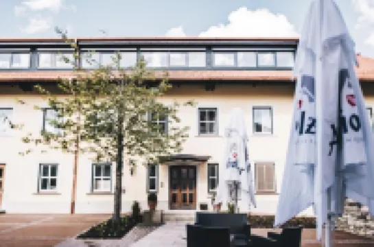 安格爾穆勒鄉村旅館 特勞恩羅伊特酒店