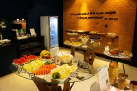 Camboriú Praia 飯店