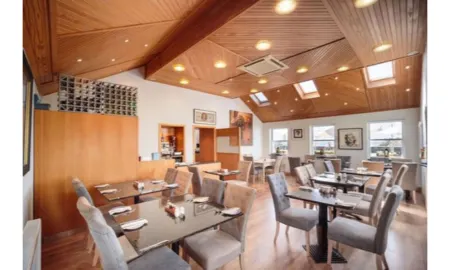 The Waterfront Отели в г. Странрар