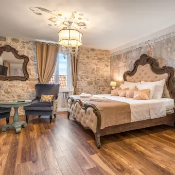 Plaza Marchi Old Town - Mag Quaint & Elegant Boutique Hotels Hotels near Old Split