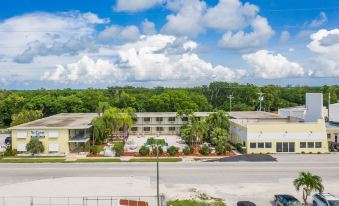 Key Largo Inn