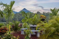 Kaluma Macaw Farmstay Villa