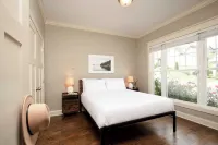 Sweetgum by AvantStay Black Mountain Retreat w Covered Deck