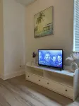 Stay close to shopping paradise! Apartment near Sawgrass Mills and Hardrock