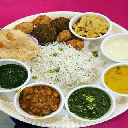 Hotel Moon Hotels in Hisar