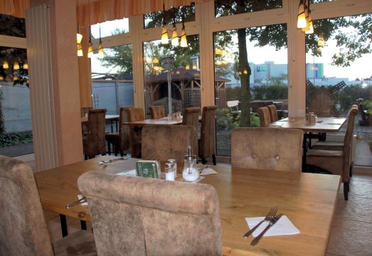 2. 레지오호텔 할레..