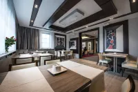 Boutique Hotel Villa Zauber - sarapan