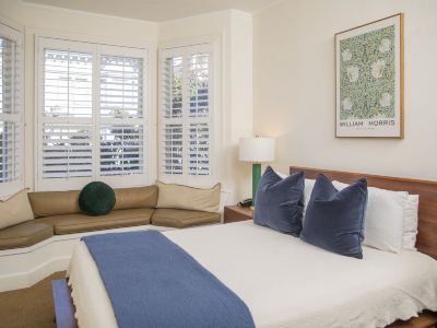 Washington Square Inn