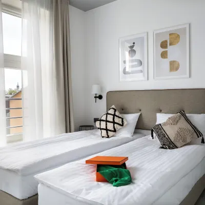 H11 Aparthotel Отели рядом с достопримечательностью «Галерея Foto-Medium-Art»