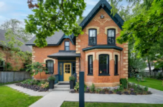 Somewhere Inn Collingwood