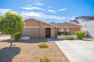 Kristys Kastle Hotels in Maryvale
