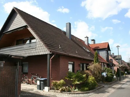 Messezimmer 4 u 2 Отели рядом с достопримечательностью «Neuer Zollhof»