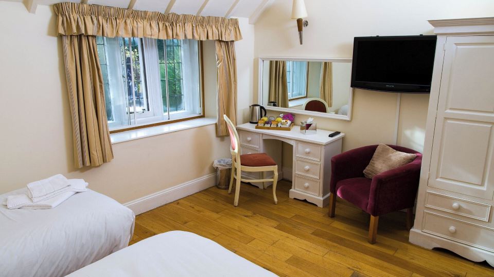 The Thatched Cottage Inn