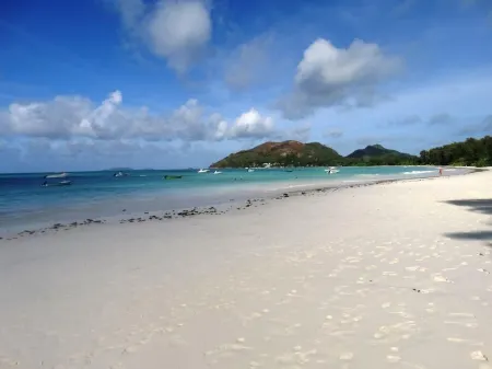 Praslin Paradise Отели рядом с достопримечательностью «Ансе Лацио»
