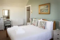 The Royal Oak Hotel Hotels in Cullen