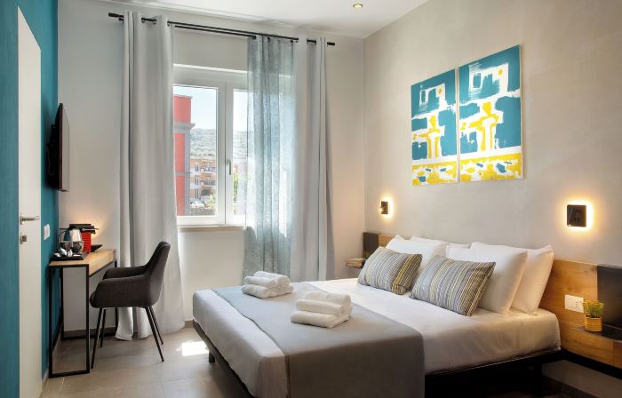 Mare Fuori Rooms