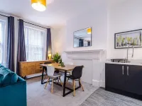Cosy 2 Bed Apt Old Dutch Embassy
