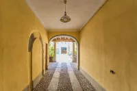 روفيلي 41 باي رينتسشأامل كومو