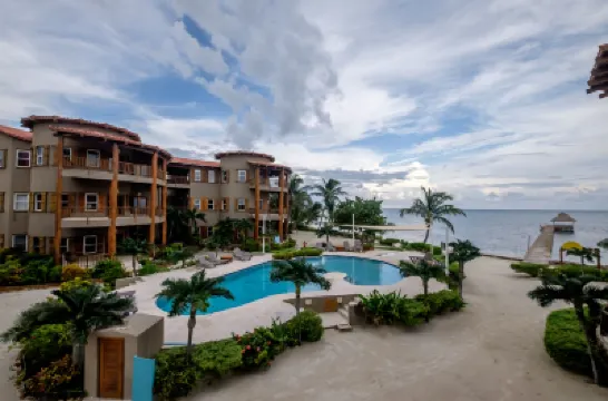 Indigo Belize 2b 3 Bedroom Condo by RedAwning Hotels in 