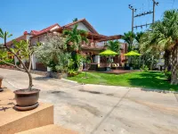 Palm Beach Resort Hotels near Pak Nam Pran
