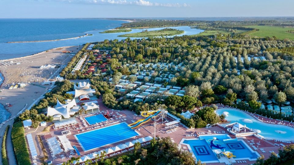 Isamar Holiday Village