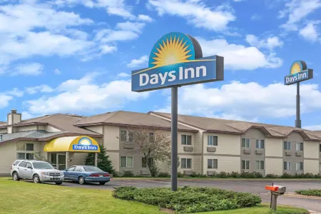 Days Inn by Wyndham West-Eau Claire Отели в г. Уитон