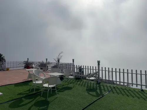 Navira Hills Rishikesh فنادق في Tehri Garhwal
