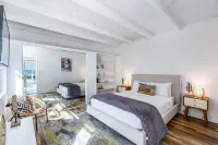 Cheerful 2 Bedroom With Best Sunset Views