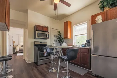 Comfy One Bed Apartment in Forest Park Hotel a 