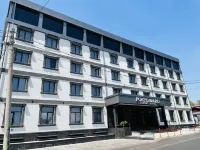 Porto Bello Hotel Hotels near Atrium Trade Centre