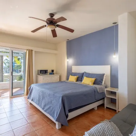 MariaMar Suites