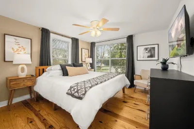Cozy bungalow in charming Old Town Tomball Hotels near Tomball Parkway Plaza