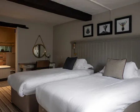 The White Hart Ford Hotels in Chippenham