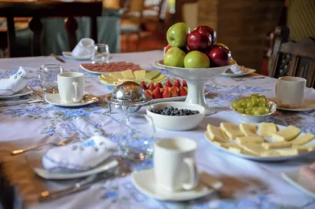 Hotel Boutique la Casona de la Moreria Отели рядом с достопримечательностью «DEL VALLE METALCAST FOUNDRY S.A.»