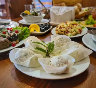 Chveni Sakhli Отели рядом с Аэропорт Шота Руставели