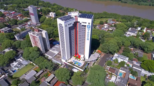 Wyndham Foz do Iguacu - Parkplatz