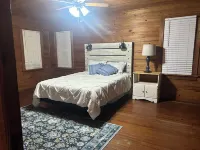 Quiet and spacious home nestled in a pecan orchard and surrounded by farm land